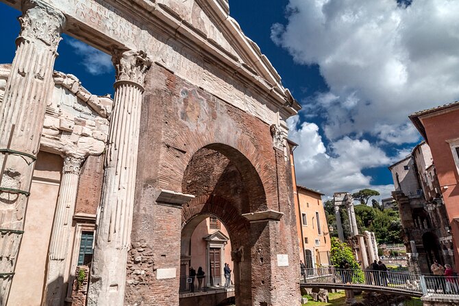 Rome: Private Walking Tour of Highlights & Secret Spots - Il Portico Di Ottavia and the Jewish Ghetto Area: Old World Quiet