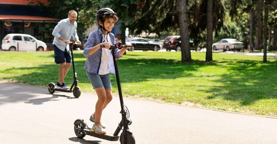Rome: Rent an E-Scooter - Your realistic 4-hour plan around Colosseum, Trevi, and the Pantheon