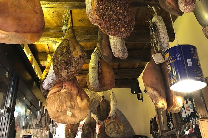 Rome: Rione Parione Private Walking Food Tour - Fish-market and calamari: the savory finish that keeps the balance
