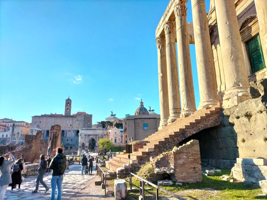 Rome: Roman Forum and Palatine Hill Licensed Guided Tour - The guide and headsets: why hearing matters on this site