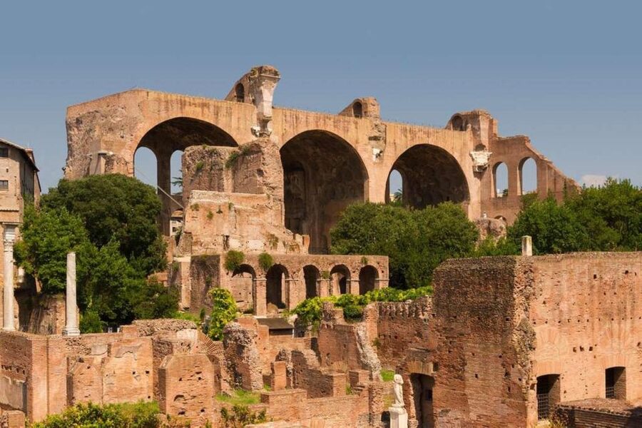 Rome: Roman Forum and Palatine Hill Licensed Guided Tour - Meeting at Largo Gaetana Agnesi: find City Walkers fast, then pass security