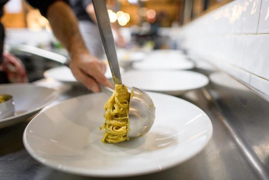 Rome: Roman Restaurant Dining Experience with Food and Wine - Wine, Prosecco, tea, coffee, and soft drinks