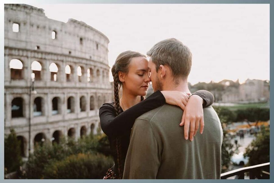 Rome: Romantic Couple Photoshoot. Choose your spot! - Price and logistics that actually matter for a Rome shoot
