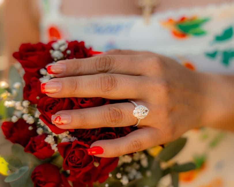 Rome: Romantic Proposal PhotoShoot - Pick your spot in Rome, then let Fabrizio handle the flow
