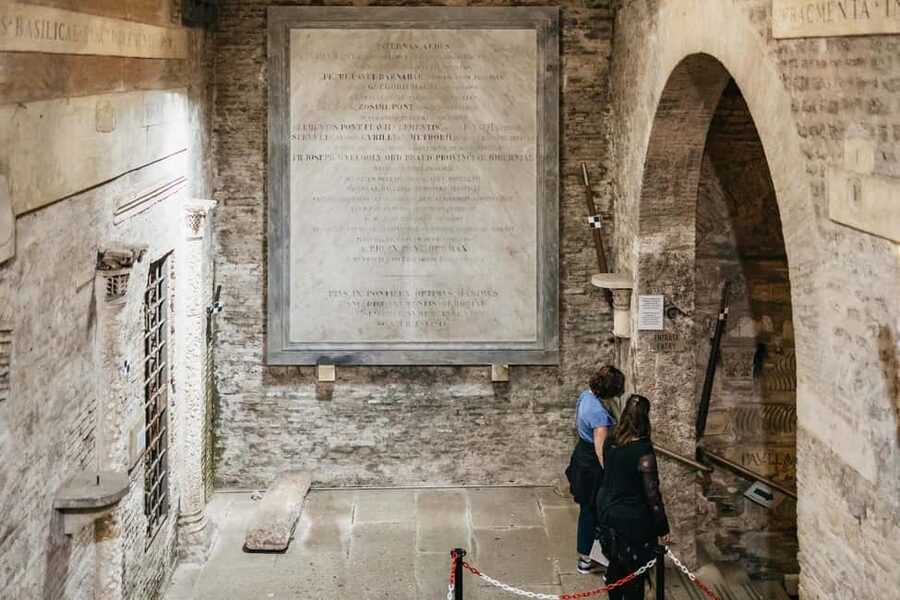 Rome: San Clemente Underground and Basilica Guided Tour - Basilica of San Clemente al Laterano, 12th-Century Beauty Above