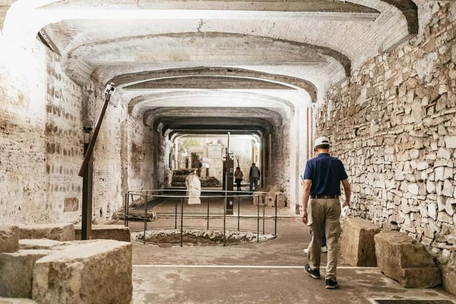Rome: San Clemente Underground and Basilica Guided Tour - What the 1.5-Hour Guided Walk Covers, Step by Step