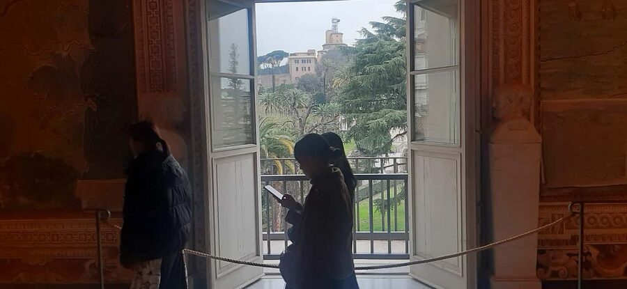 Rome: See Behind-The-Scenes In The Vatican - Dress Code and Day-Of Tips That Keep You Moving