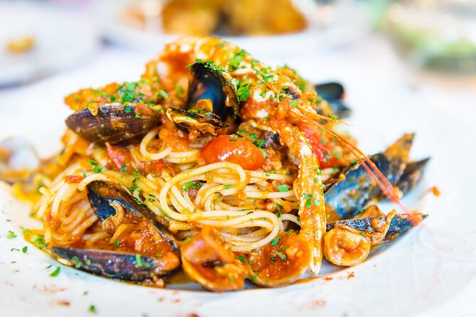 Rome Semi-Private Tour from Civitavecchia - Piazza Navona: your lunch window and the best people-watching