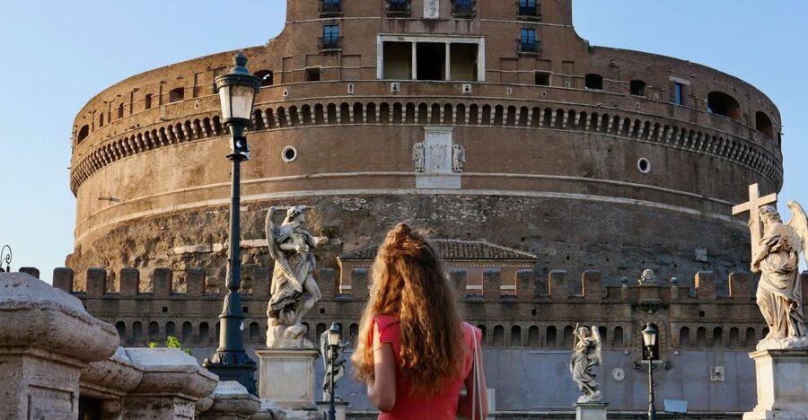Rome Skip-the-Line Shared or Private Tour Castel Sant'Angelo - Meeting at the entrance by the bridge, and how the tour keeps you on track