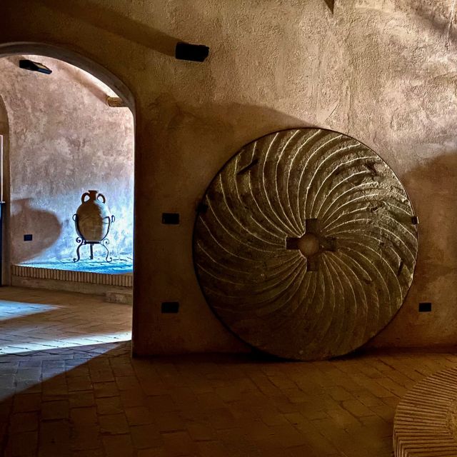 Rome Skip-the-Line Shared or Private Tour Castel Sant'Angelo - Frescoes, grotesques, and trompe-l’oeil tricks