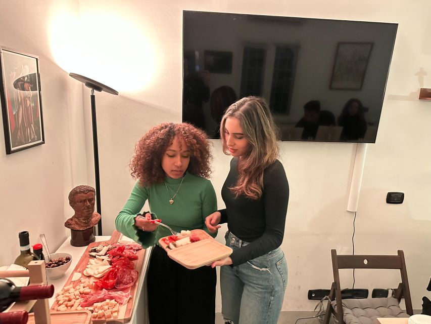Rome: Small-Group Art Class with Wine - Step inside the studio, then get painting in Rome