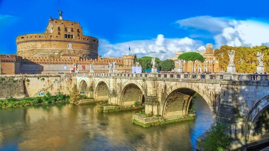 Rome: Small Group Guided Tour of Castel Sant'Angelo - Getting Inside Fast, With the Right Group Setup