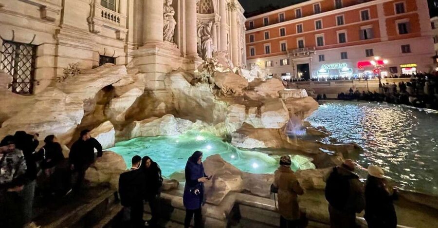 Rome: Spanish Steps, Trevi, Navona and Pantheon Sunset Tour - Why the Spanish Steps to Trevi loop feels so much better at sunset