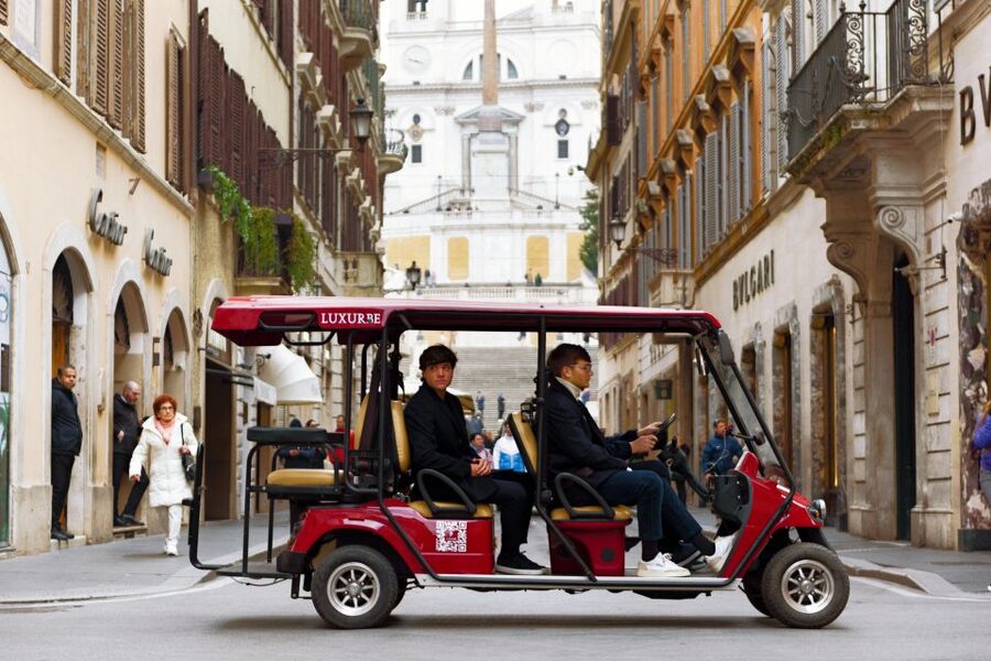 Rome: Squares and Fountains Golf Cart Tour - Pantheon area and Portico d’Ottavia: classic Rome, handled gently