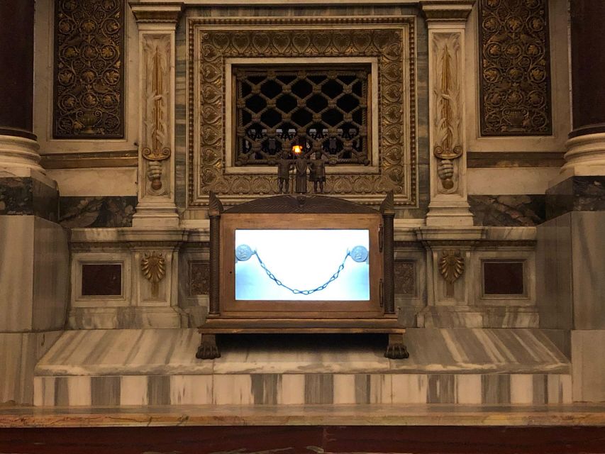 Rome: St Paul's Basilica, Sarcophagus, & Major Basilica Tour - Inside St. Paul’s basilica: golden mosaics, sacred art, and what to look for