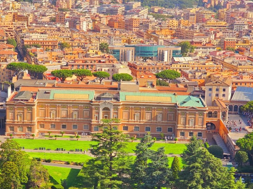 Rome: St. Peter's Basilica and Papal Tombs Guided Tour - What kind of guide makes this tour click