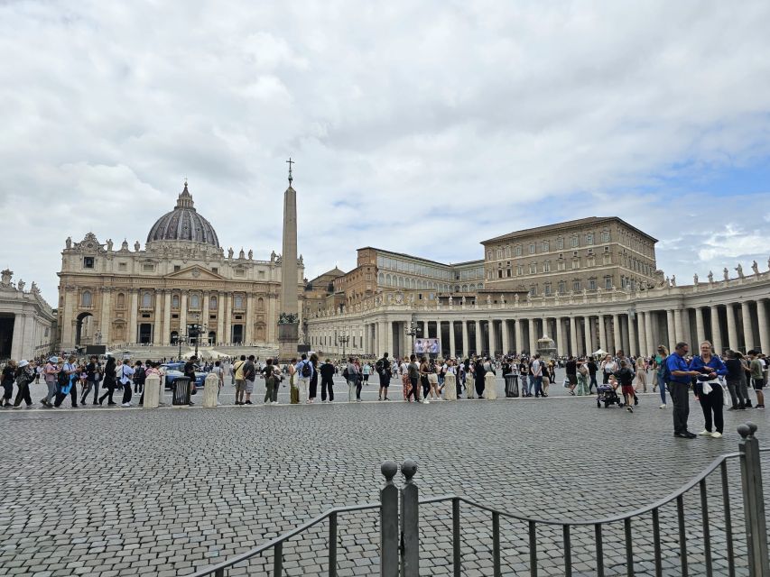 Rome: St. Peter's Basilica and Papal Tombs Guided Tour - Security checks, closures, and the one logistics issue you should plan for