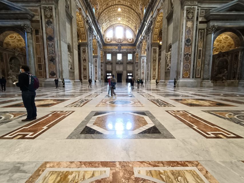 Rome: St. Peter's Basilica Guided Tour with Papal Tombs - Meeting in St. Peter’s Square, and Getting Oriented Fast