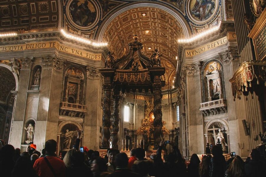 Rome: St. Peter’s Basilica Walking Guided Tour - St. Peter’s Basilica on Foot, With a Guide Who Makes It Make Sense