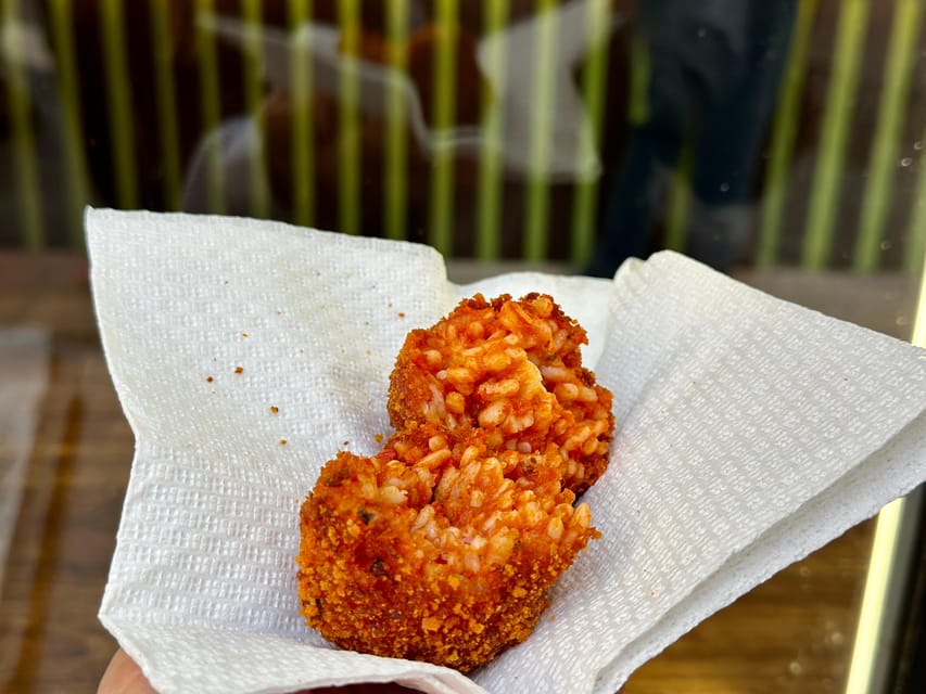 Rome Street Food: Delights at Campo dei Fiori & Ghetto Area - Largo Argentina and gelato, the finish that actually feels earned