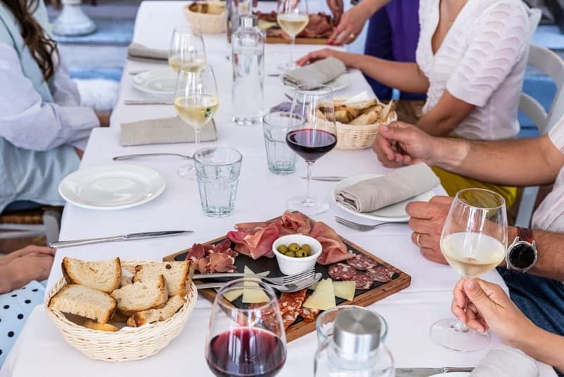Rome: Taste of Testaccio Food & Market Tour - Rome Landmarks, Including the Only Pyramid, Plus John Keats