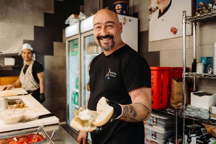 Rome: Testaccio Food & Market Tour with Pasta & Wine - The Archaeological Stop: Ancient Roman Area Meets Modern Food Life