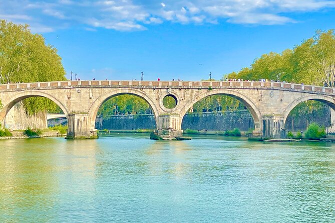 Rome Tiber River Ride and Top Food Tasting with Wine Pairing - Timing matters more than you think
