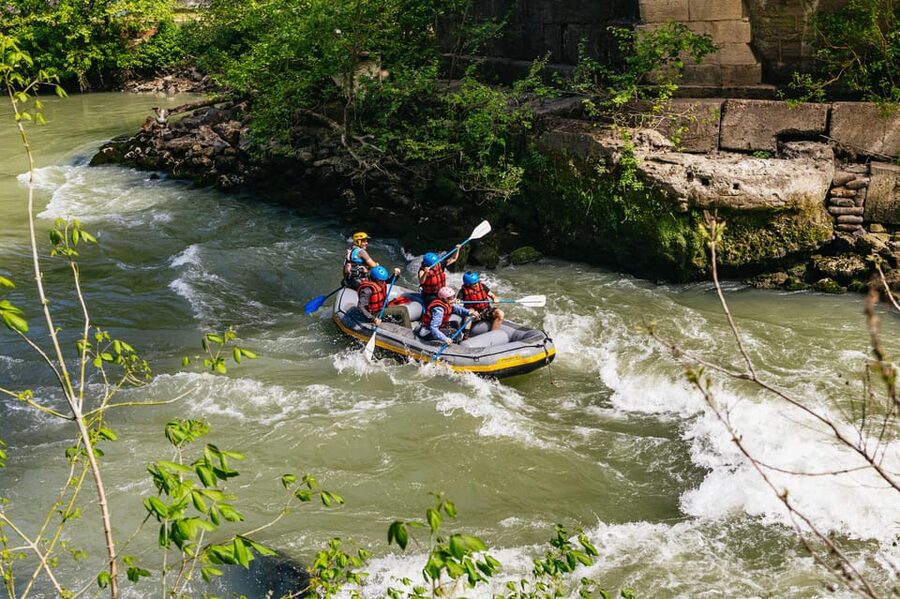 Rome: Tiber River Urban Rafting Tour with Roman Pizza - Key things I’d put on your radar