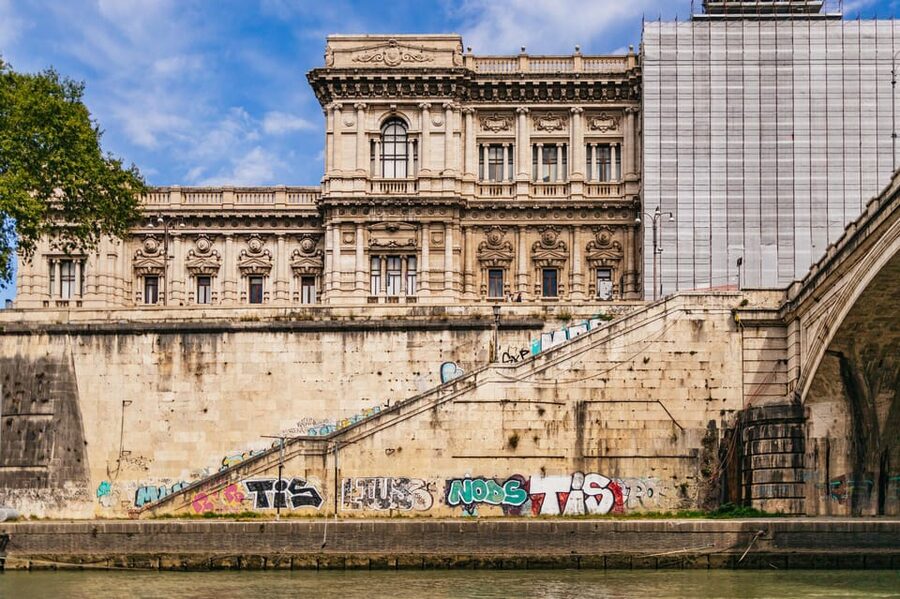 Rome: Tiber River Urban Rafting Tour with Roman Pizza - Tiber Island: calm water, guided stories, and a scenic reset