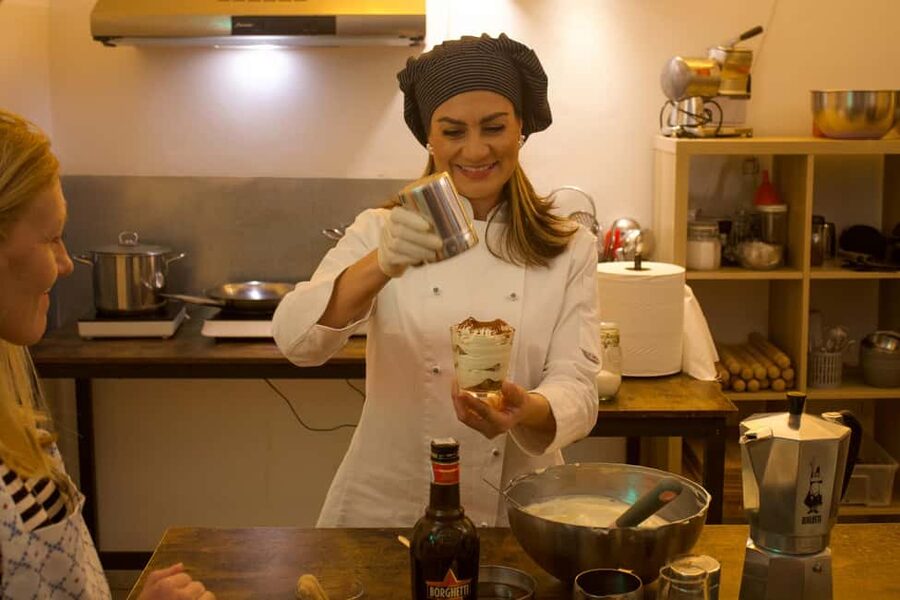 Rome: Tiramisu & Pasta Small-Group Cooking Class - Key things to love in this Rome pasta and tiramisu class