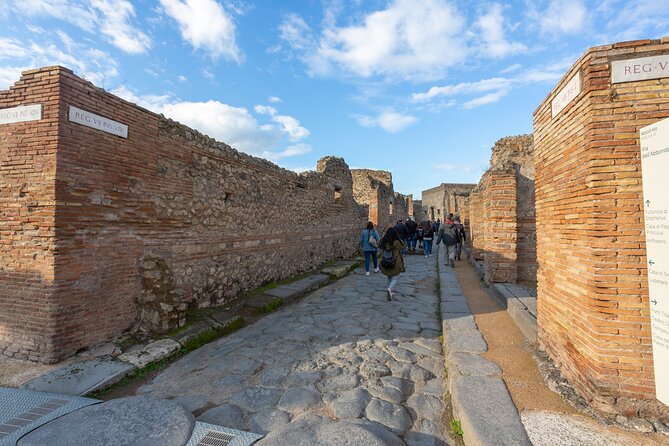 Rome to Pompeii, Sorrento & Capri: 2-Day South Italy Tour - Rome to Naples, Then Pompeii: how the timing really feels
