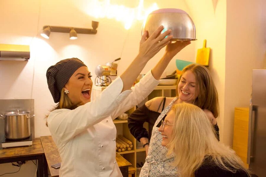 Rome: Traditional Pasta, Spritz & Tiramisu Cooking Class - The Drink Arc: Prosecco Start, Wine Lunch, Limoncello Finish