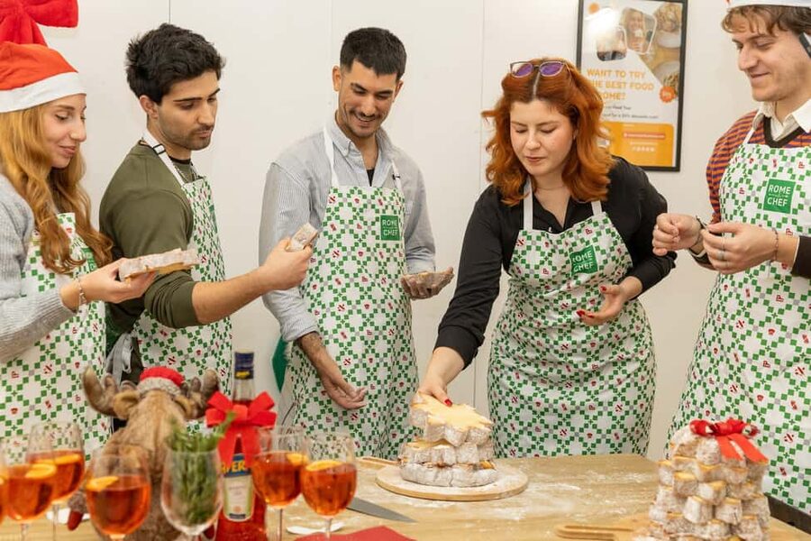 Rome: Traditional Pasta with Cocktails Cooking Class - Key things that make this class worth your time