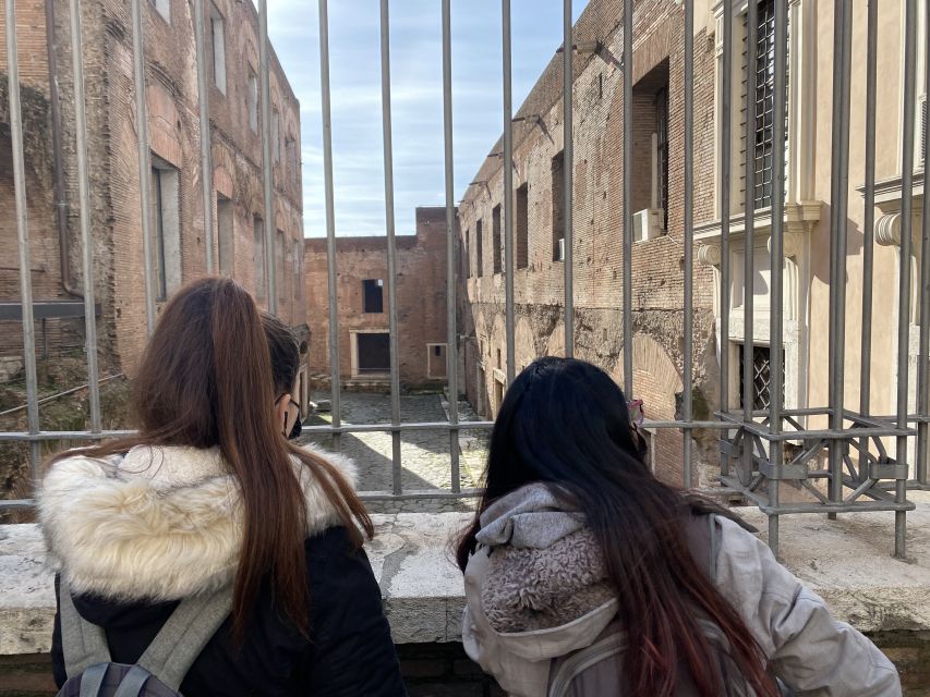 Rome: Trajan Markets Experience with Multimedia Video - Starting with the 25-minute Ancient Rome video and app audio