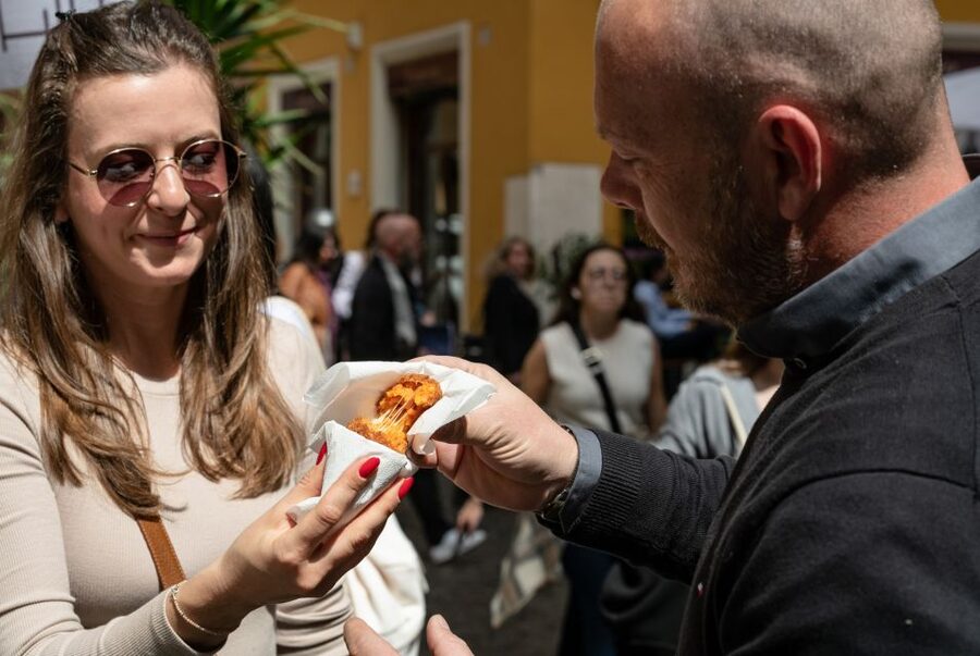 Rome: Trastevere & Campo de Fiori Street Food Walking Tour - The Secret Stop: Why It Makes the Tour Feel Worth It