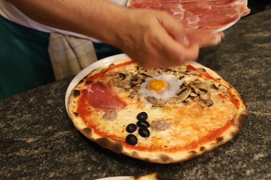 Rome: Trastevere Food and Wine Tasting Tour - Regional food and a walk in Piazza di Santa Maria in Trastevere