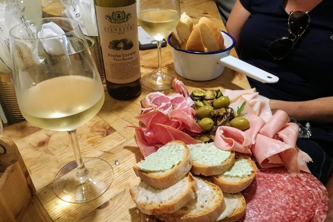 Rome: Trastevere Food Tour Wine Tasting and Local Expert Guide - Why the guide matters: the local story behind every stop