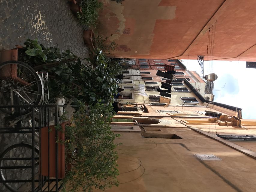Rome: Trastevere Guided Food and Wine Tour with 20+ Tastings - Where the value shows up: price, portion size, and free-flowing wine