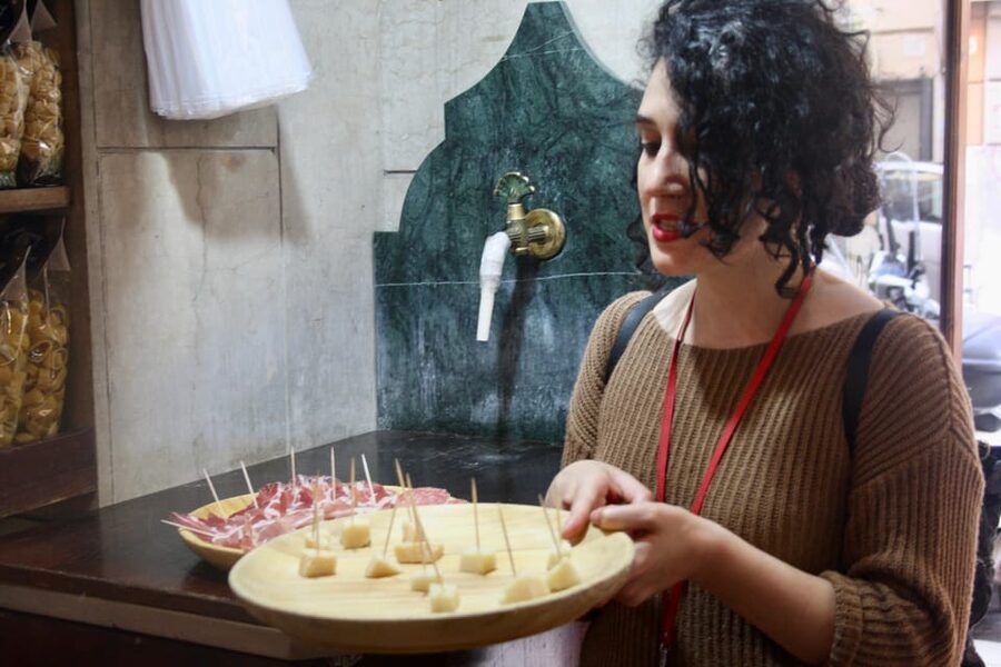 Rome: Trastevere Quarter Street Food Tour with Sightseeing - What $50 Gets You on a Trastevere Street Food Tour