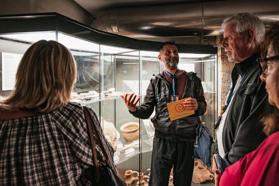 Rome: Trevi Fountain and Underground Guided Tour - Vicus Caprarius: seeing Rome’s layers where tourists usually miss them