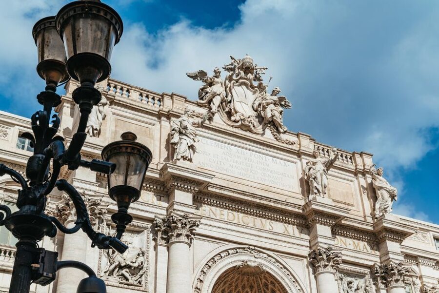 Rome: Trevi Fountain and Underground Guided Tour - Nine meters down: the 2000-year aqueduct that still matters