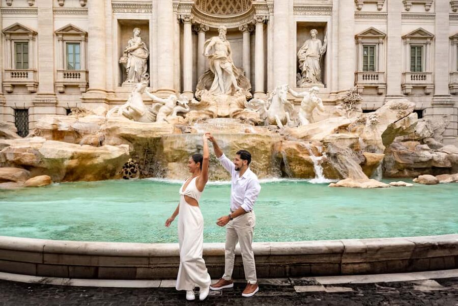 Rome: Trevi Fountain Private Early Morning Photoshoot - Trevi Fountain private shoot, what it feels like on the ground