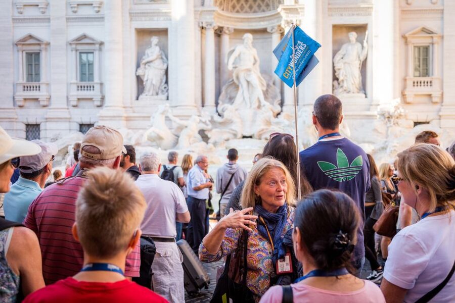 Rome: Trevi Fountain, Spanish Steps & Pantheon Walking Tour - A tight route through Rome icons, from piazzas to the dome