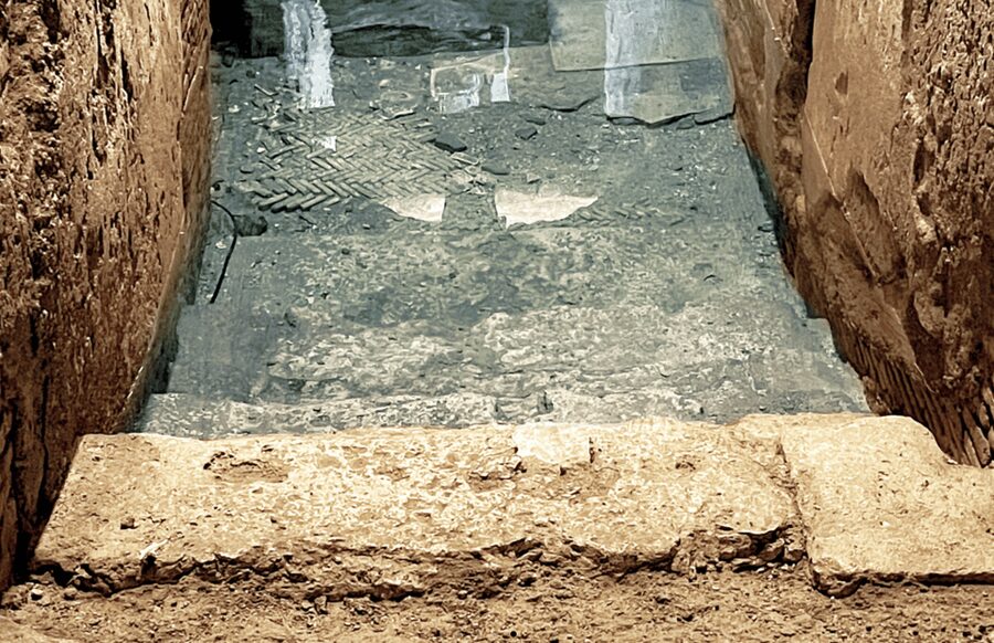 Rome: Trevi Fountain Underground Small Group Tour - Why Trevi Fountain Underground Feels Different Than the Surface