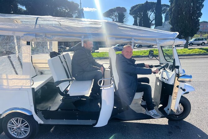 Rome:Tuk-Tuk Private Tour of the City Center - Logistics: meeting point, ending in Piazza Navona, and timing