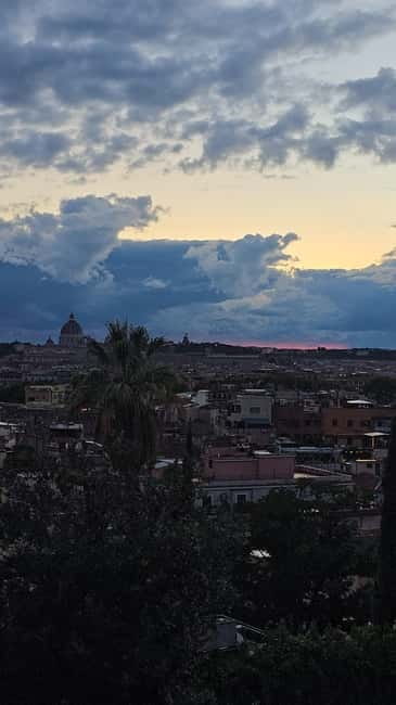 Rome: Tuk Tuk Tour of the Rome City Center - Mouth of Truth: the quick stop with a fun story