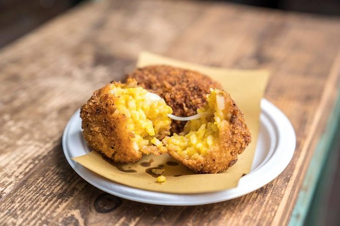 Rome: Ultimate Street Food Tour in the Old Town by Do Eat Better - Piazza Navona: tiramisù versus gelato in the city’s postcard square