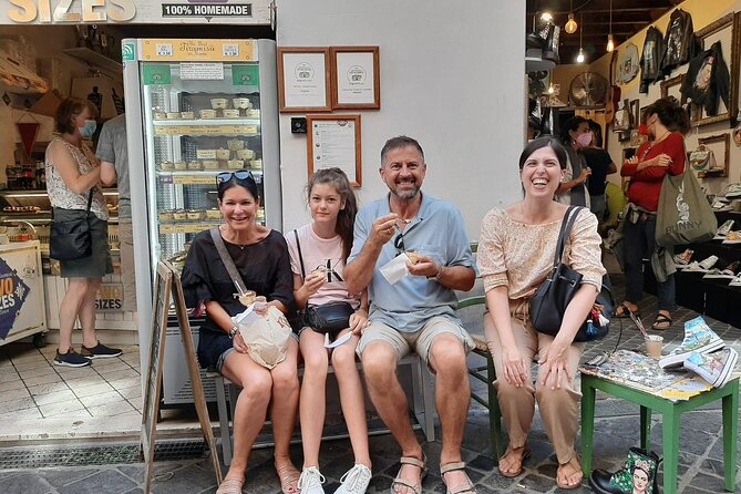 Rome: Ultimate Street Food Tour in the Old Town by Do Eat Better - Piazza de Ricci to Campo de’ Fiori: setting the tone with scrocchiarella