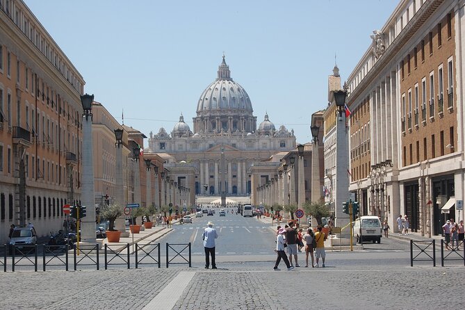 Rome Uncovered: Private City Highlights, Catacombs & Wine Tasting - Catacombe di San Callisto: underground burial history on the Appian Way