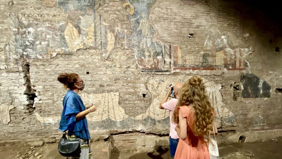 Rome: Underground Trastevere Guided Walking Tour - Basilica di San Crisogono: medieval church meets 4th-century underground
